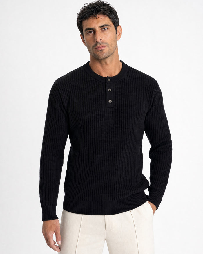 Bergamo Ribbed Three-Button Knit Henley - Black