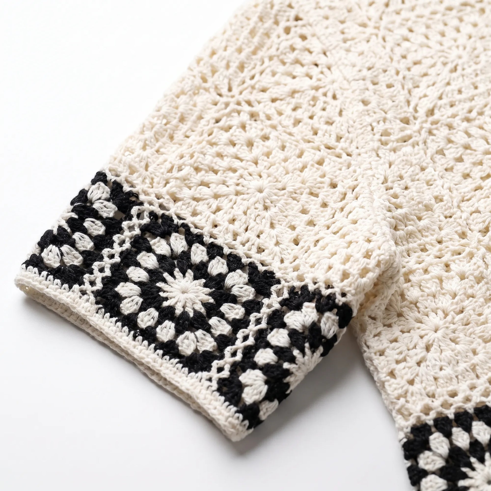 Granny-Square-Häkelshirt, Weiß